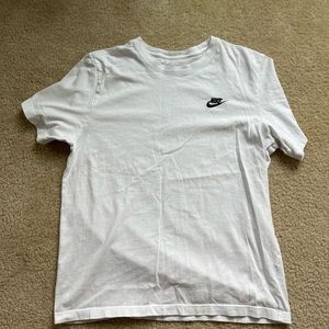 Men’s Nike T shirt